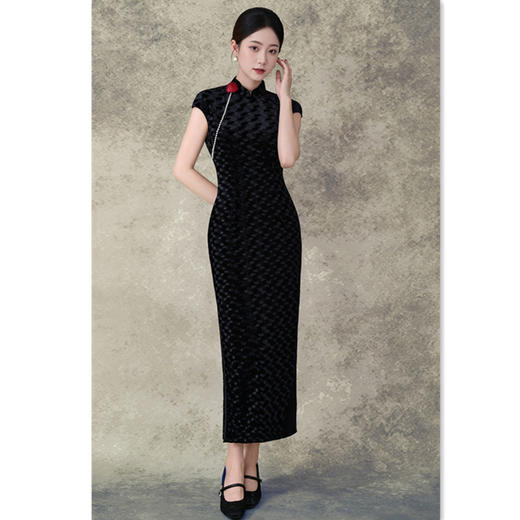 GX钻石绒长款坎肩袖旗袍2025初秋新款时尚改良新中式日常修身旗袍裙 商品图3
