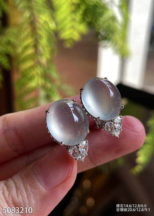 5083210，蛋面耳钉。具体价格微信咨询 商品图3