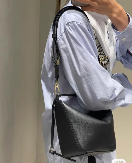 罗意威 经典牛皮革Hammock hobo手袋 将经典手袋能轻松改变形状的设计进行解构（ZB*PLD） 商品图8