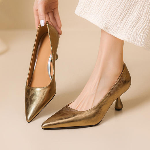OLD16901-2 羊皮高跟鞋女2025春季新款细跟尖头浅口单鞋性感金色豹纹宴会女鞋 商品图1