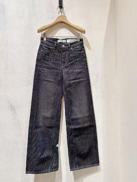 中性款牛仔裤长裤