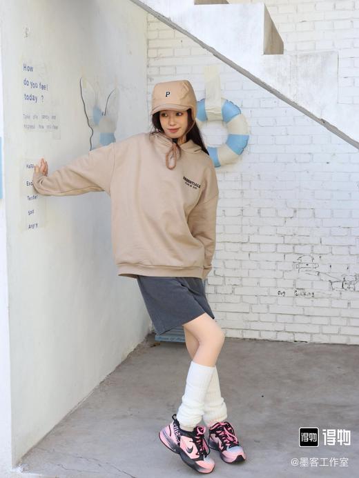 Fear of God Essentials FALL24 HOLIDAY系列 Fleece Hoodie 连帽简约硅胶字母舒适加绒字母卫衣 男女同款（BG） 商品图2