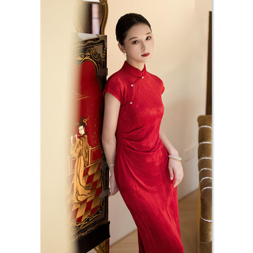 GX红色丝绒年轻少女款婚宴旗袍2025秋新款改良新中式订婚旗袍敬酒服 商品图0