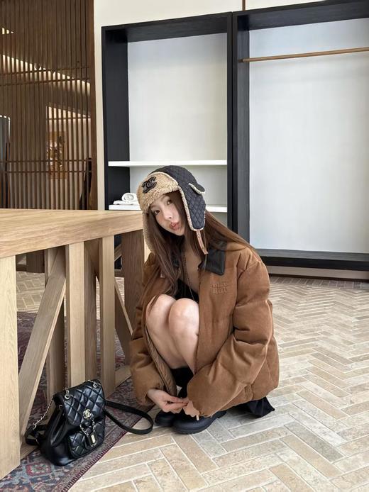 缪缪 25Fw秋冬新款 灯芯绒拼牛皮领羽绒服外套(DQJ*MM) 商品图3