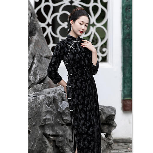 GX复古中国风长款七分袖韩国绒旗袍2025秋冬新款感中式宴会旗袍 商品图2