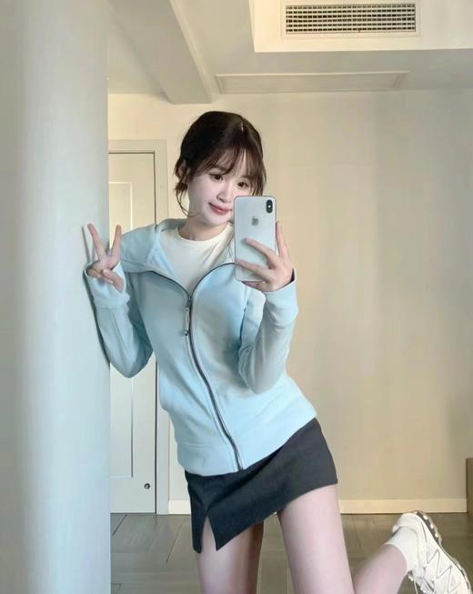 露露 极简风合身开衫拉链纯色加绒舒适简约百搭外套 （EJ） 商品图4