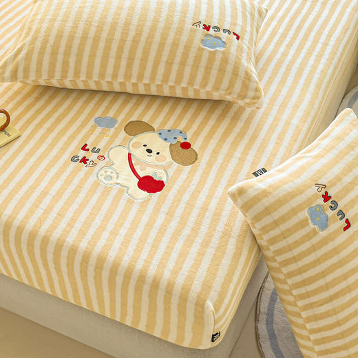 【清仓79元三件套】A类高克重贴布绣牛奶绒床笠+枕套*2【不支持退换货】 商品图2