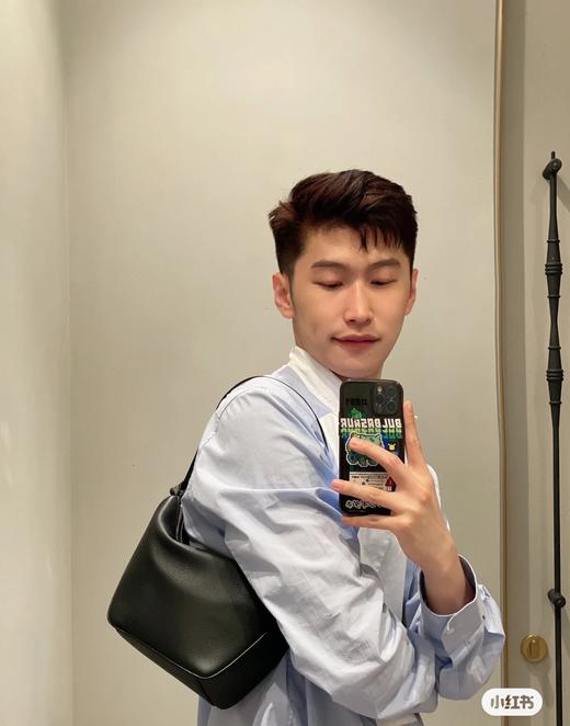 罗意威 经典牛皮革Hammock hobo手袋 将经典手袋能轻松改变形状的设计进行解构（ZB*PLD） 商品图7