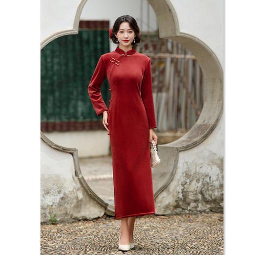 GX红色丝绒长款加绒旗袍2025秋新款婚宴回娘家感长袖旗袍 商品图3