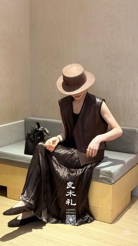 良木礼——百褶半裙