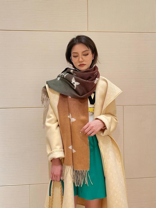 驴家 秋冬经典款大衣 奶黄色小花 短款/长款大衣（SZX） 商品图2