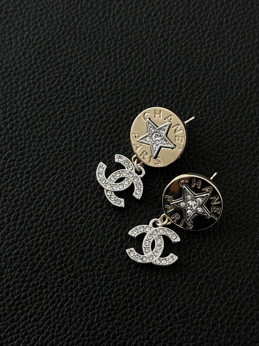 香奈儿 徽标缀饰设计耳环男女同款情侣款-（XK） 商品图4