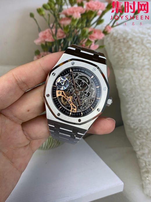 APS爱彼皇家橡树15407ST系列 镂空男士腕表
机芯：搭载改Cal.3132一体 商品图2