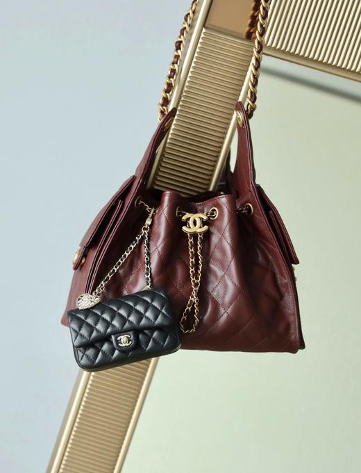 香奈儿 25A高级手工坊 经典𝖬𝗂𝗇𝗂挂饰𝖢𝖥小包（LZ*MM） 商品图6