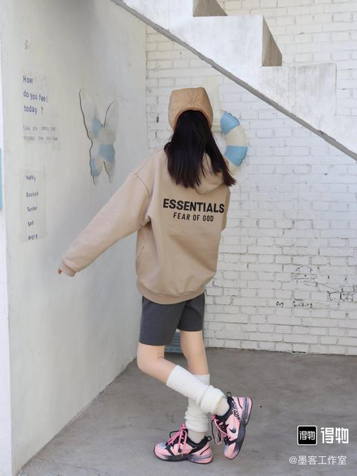 Fear of God Essentials FALL24 HOLIDAY系列 Fleece Hoodie 连帽简约硅胶字母舒适加绒字母卫衣 男女同款（BG） 商品图3