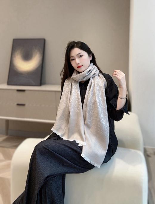 古驰 提花丝毛长巾 这款古奇真丝羊毛方巾，款式简约大方且实用性强（ZT*DSX） 商品图8