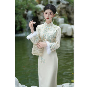 GX麂皮绒绣花长款倒大袖旗袍2025秋冬款时尚改良新中式日常长袖旗袍