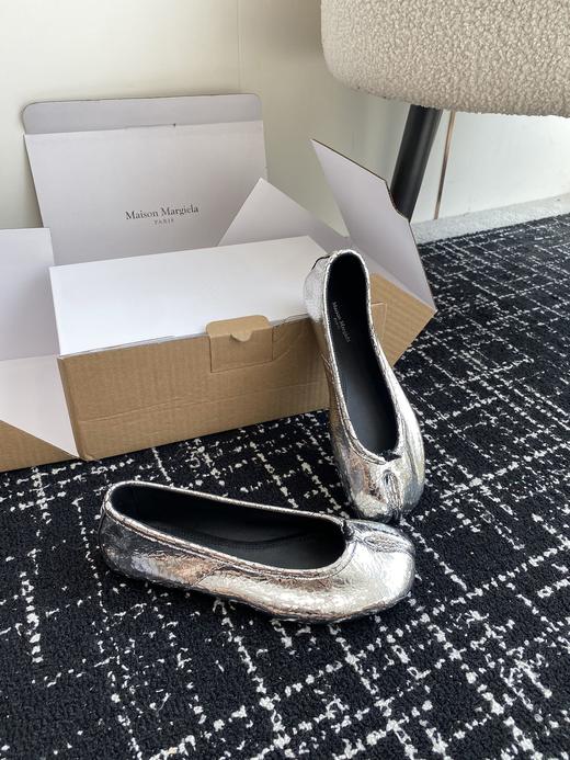 Maison Margiela丨MM6马吉拉24ss新款皱褶分趾鞋（DBG） 商品图2