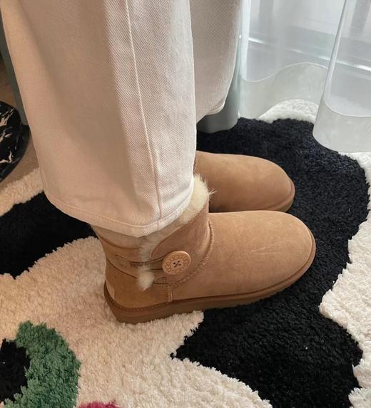 Ugg 一粒扣木扣雪地靴  三色可选（XR） 商品图6