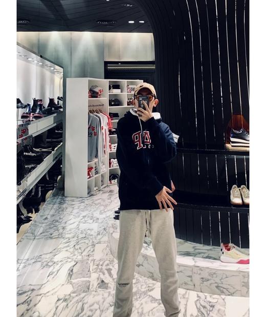 FEAR OF GOD ESSENTIALS FOG胸口后背植绒男女情侣明星同款秋冬长裤卫裤（BG） 商品图1