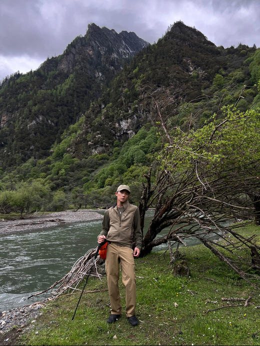 始祖鸟 ATOM LT Vest Gen 2.1 军鸟马甲 （SS） 商品图2