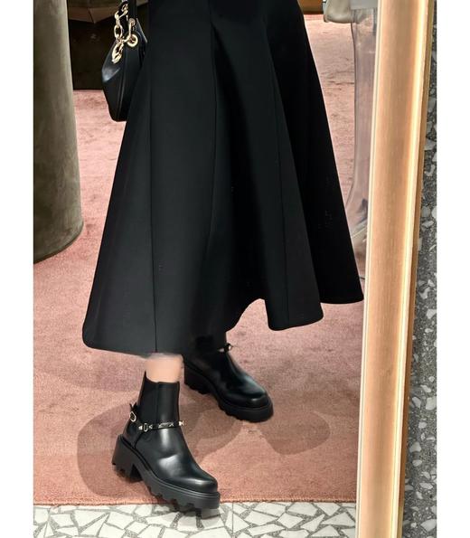 莞产 VALENTIN* 华伦天奴经典鉚钉马丁靴（ZX*DBG） 商品图5