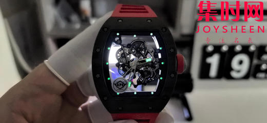 理查德米勒 APS新款RM055 RM55 黑红碳 碳纤维壳 男士腕表 丹东RMUL2一体机 里查德以其轻便时尚为主题，我们所有的金属件都采用钛金属制作同步原版 商品图8