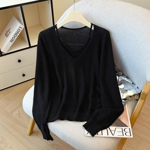 老米优品🎈自带叠搭层次感《设计款假两件V领针织衫》不费力的时髦感~~ 商品图9
