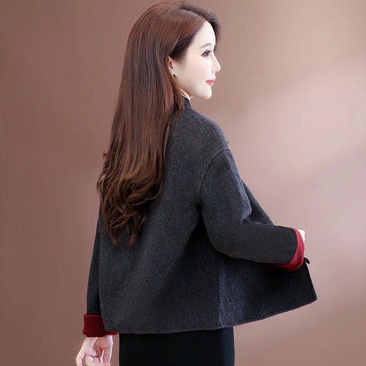 QYM 25ZB919-Y新款中式国风双面毛呢妈妈装羊毛呢子外套 商品图2