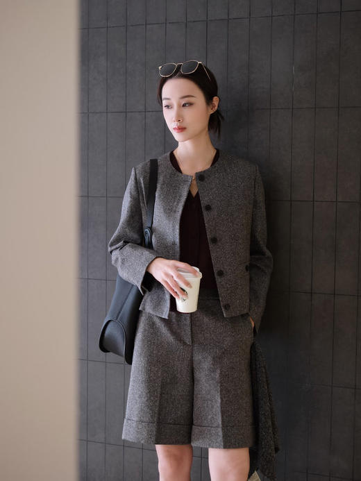 【高品质私服】【IC羊毛混纺花呢夹克外套】周二（10.14）上午10点开始 基于经典的英式风格 手感柔软 舒适自如G1572【无标出货 介意慎拍】 商品图9