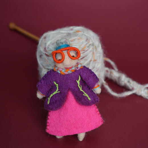 北京仓｜Felt So Good-Groovy Grannies-时髦霓虹奶奶 埃塞尔 羊毛毡 挂件［英国设计师］ 商品图7