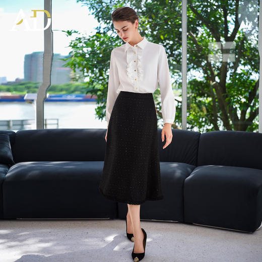 AD气质优雅衬衫套装女2025新款胸前木耳边压褶白衬衣小香半身伞裙 商品图2
