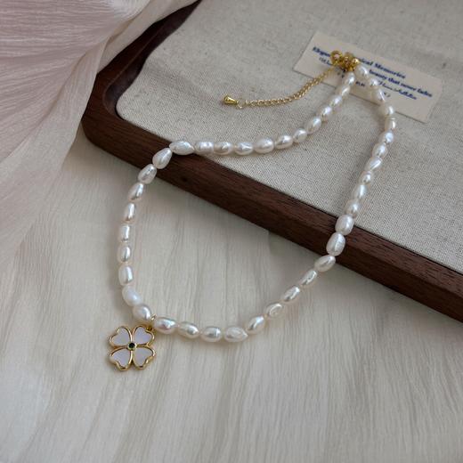丁摩 天然珍珠项链女 正品淡水珠米珠四叶花吊坠贝壳锁骨链Q265 商品图1