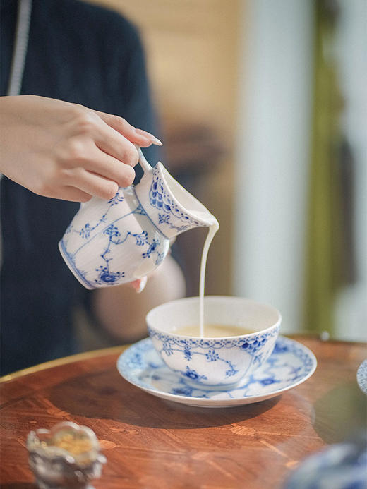 【已售】独角鹿西洋古董 20世纪中期皇家哥本哈根出品「Musselmalet 蓝色花边」系列双人下午茶套件 商品图1