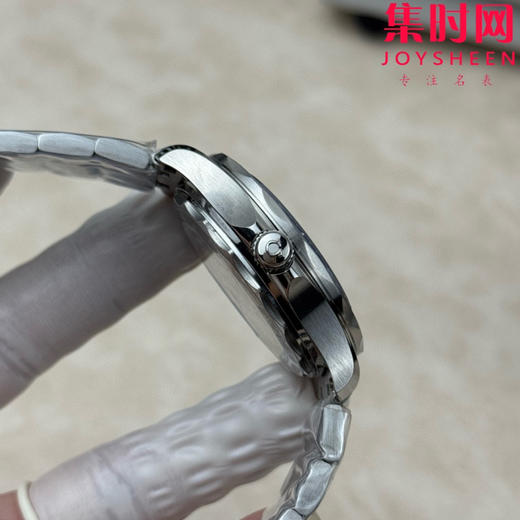 欧米茄VS海马300米系列V3版 原装开模 蓝海马
款式：男士潜水腕表 商品图6