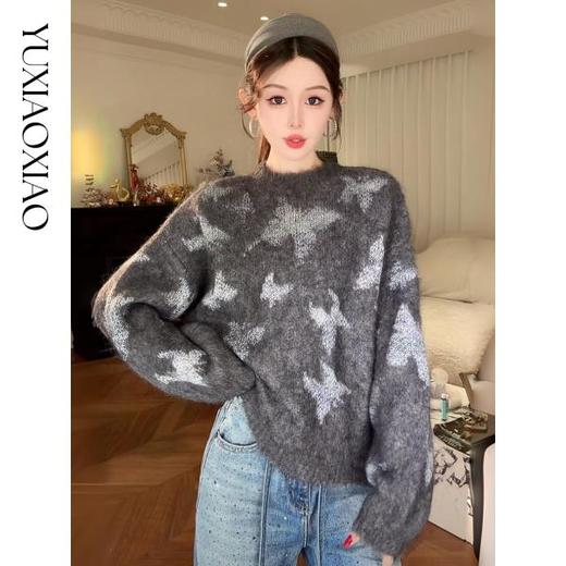 余潇潇【蝴蝶胶片】苏利羊驼毛绵羊毛亮片蝴蝶提花慵懒感圆领毛衣 商品图0