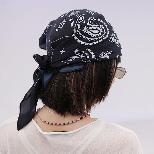 SUPERMONKEY腰果花丝巾 商品图0