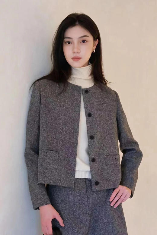 【高品质私服】【IC羊毛混纺花呢夹克外套】周二（10.14）上午10点开始 基于经典的英式风格 手感柔软 舒适自如G1572【无标出货 介意慎拍】 商品图0