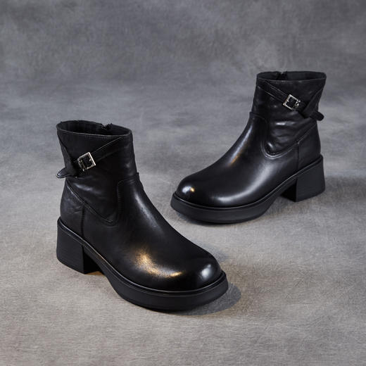 ZM 258717轻奢手抓纹皮靴舒适圆头皮带扣马丁靴 商品图3