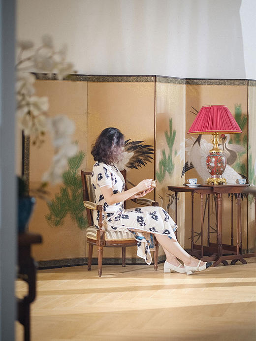 【已售】独角鹿西洋古董 20世纪日本大正时期出品「松鹤」主题纸本撒金六曲屏风 商品图1