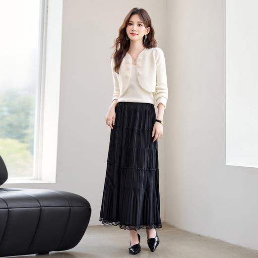 HR YBER616法式浪漫洋气时尚小香风丝绒花朵扣韩版三件套裙 商品图1