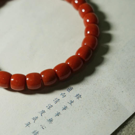 老型南红珠手串 经典款单圈设计 浓郁正宫红满肉胶感足 新年常备贵气十足 商品图3