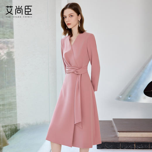艾尚臣粉色V领收腰连衣裙女秋季新款垂感轻奢女神范通勤系带长裙 商品图3