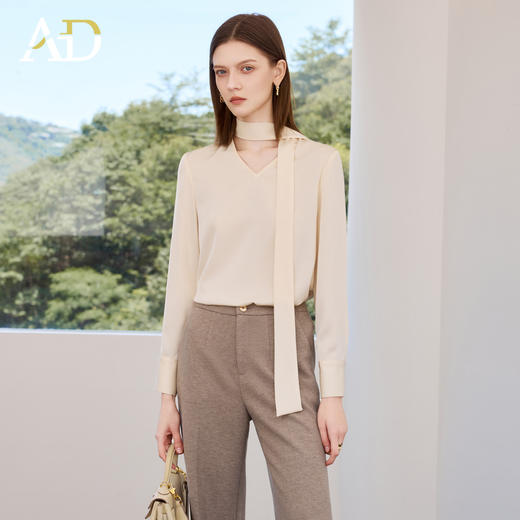 AD杏色衬衫女长袖春秋设计感小众飘带上衣法式V领职业装女士衬衣 商品图2