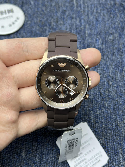 原单渠道货 阿玛尼情侣对表 Ar5890/Ar5891
机芯：原装进口石英机芯 商品图1