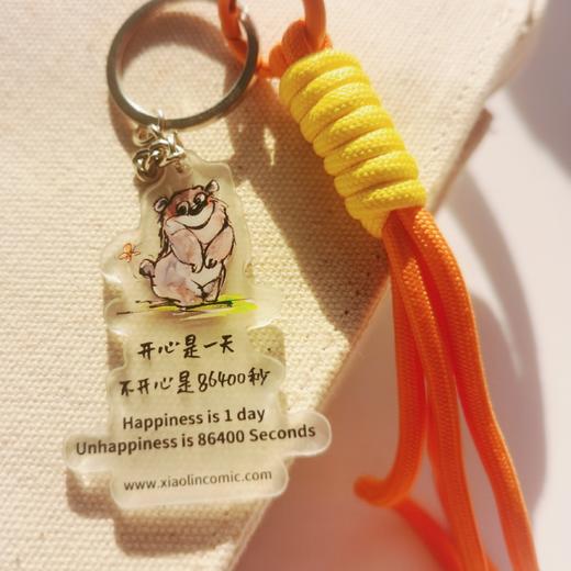 小林漫画・治愈系双语  荧光  亚克力挂件  挂绳设计 包包配饰 挂绳颜色随机 商品图2