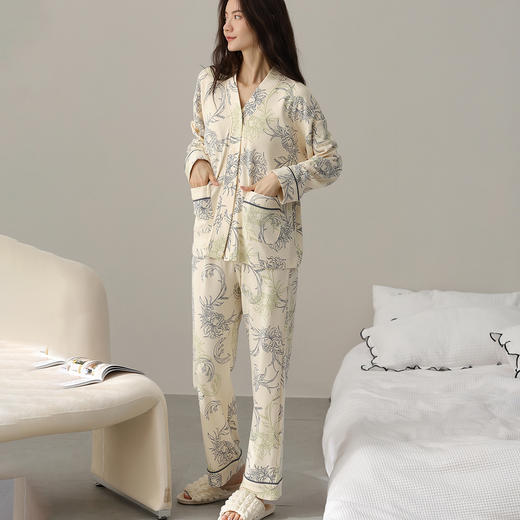 【云优选】东方韵味雪梵莱 国风系列免bra家居服带胸垫设计防凸点不走光 宽松版型搭配新中式印花 九色可选 /气质优雅/居家休闲/居家外出可穿！ 商品图0