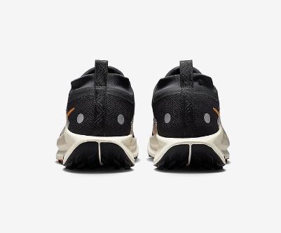 【耐克】B座5楼耐克 女子PEGASUS TRAIL 5 GTX飞马运动训练跑步鞋FQ0912-005 商品图3