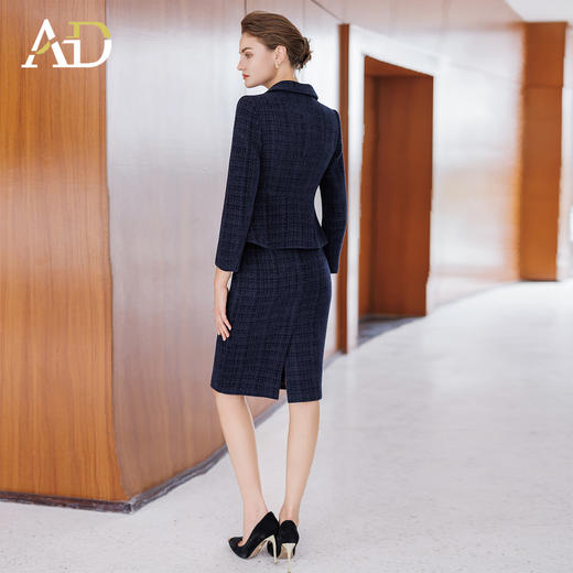 AD气质名媛小香风套装2025新款冬季高级感毛呢外套轻奢格纹半身裙 商品图4