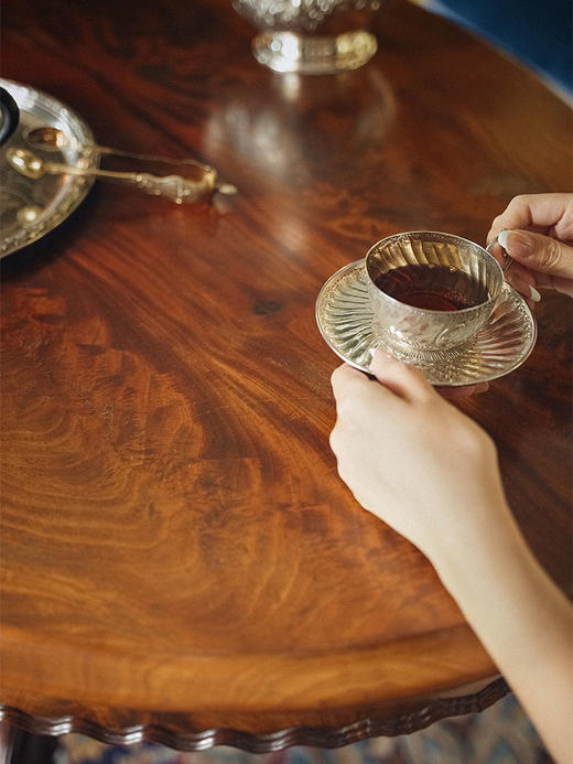 【已售】独角鹿西洋古董 19世纪法国出品洛可可复兴风格镂雕装饰胡桃木椭圆形书桌 商品图3